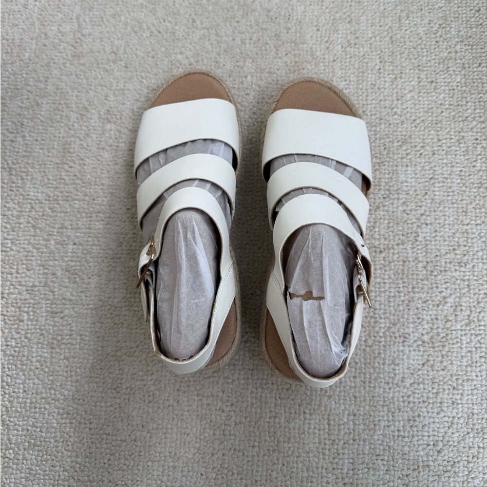 Dr. Scholl’s White Platform Sandal